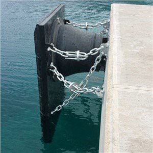 700H Super Cone Fender System לרציף